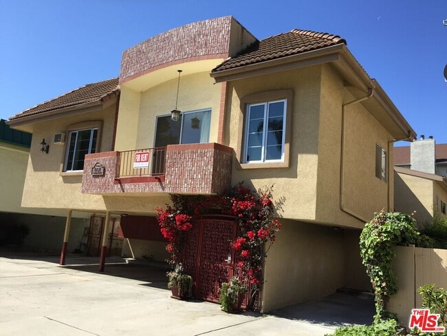 1731 Camden Ave in Los Angeles, CA - Building Photo - Building Photo