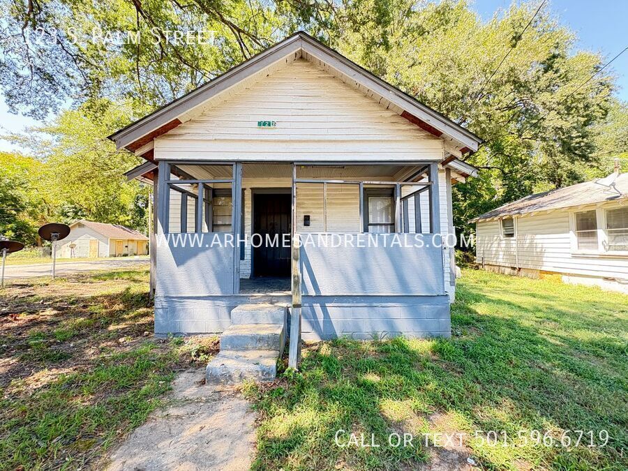 123 S Palm St in North Little Rock, AR - Building Photo