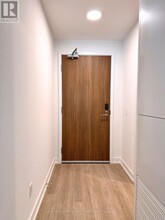 8188-8188 Yonge St in Vaughan, ON - Building Photo - Building Photo