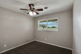2822 Lansing Blvd in Wichita Falls, TX - Foto de edificio - Building Photo