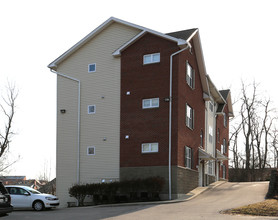 2700 University Ct in Cincinnati, OH - Building Photo - Building Photo