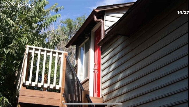 property at 1624 W Pikes Peak Ave