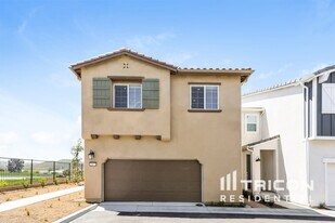 28071 Rosetta St in Menifee, CA - Building Photo
