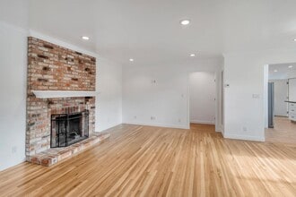 123 Dunsmuir Way in Menlo Park, CA - Building Photo - Building Photo