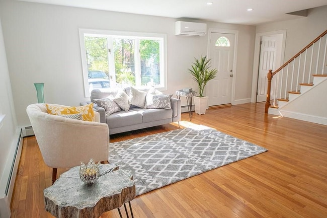 9 App Ct in Woburn, MA - Foto de edificio - Building Photo