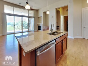 307 Inverness Way S in Englewood, CO - Building Photo - Building Photo