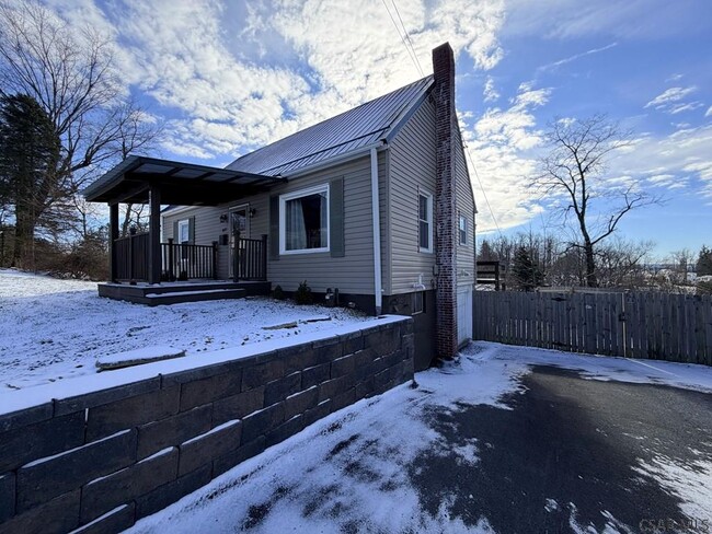 617 Freedom Ave in Johnstown, PA - Building Photo - Building Photo