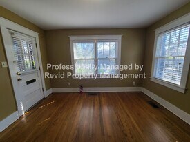 288 N McLean Blvd in Memphis, TN - Building Photo