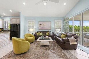 596 93rd Ave N, Unit SI ID1504158P in Naples, FL - Building Photo