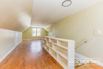 2208 S Pershing Dr in Muncie, IN - Building Photo - Building Photo