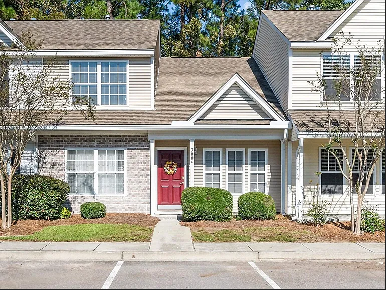 3004 Poplar Grove Pl in Summerville, SC - Foto de edificio