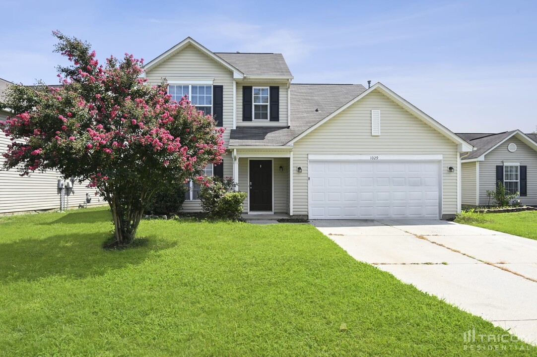 1029 Meadowbrook Ln SW in Concord, NC - Building Photo