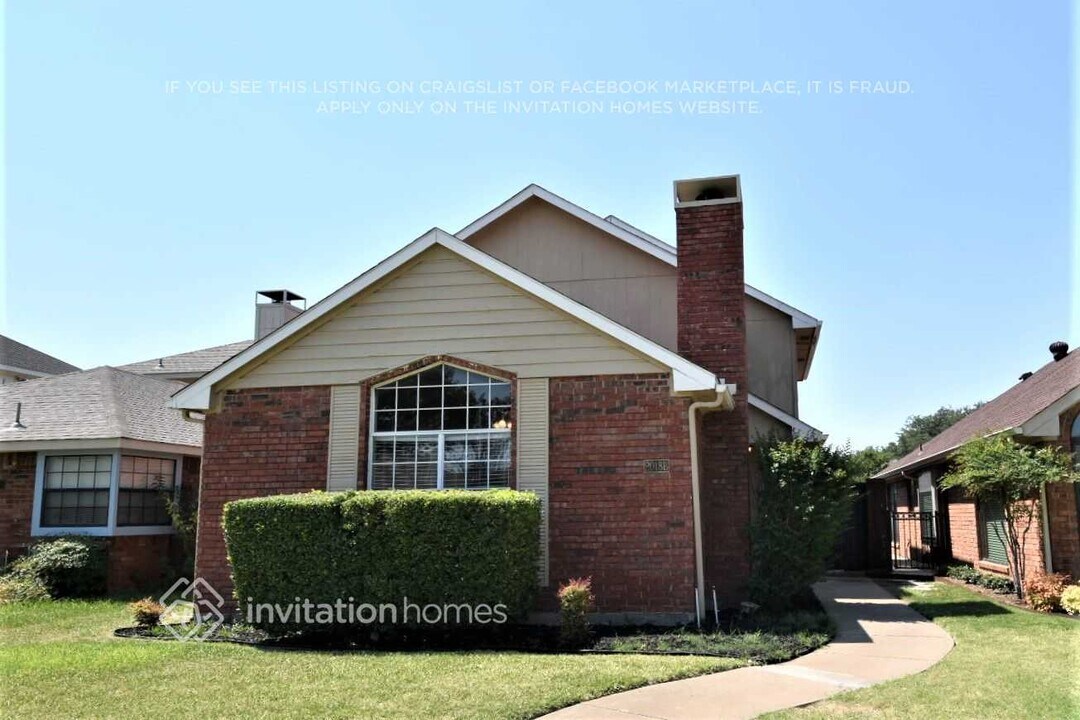 2018 Falcon Ridge Dr in Carrollton, TX - Building Photo