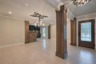11710 Hillcroft St in Houston, TX - Building Photo - Building Photo