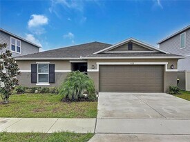 1524 Venice Ln in Davenport, FL - Building Photo