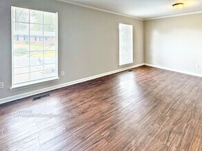 976 Ridgewood Cir in Birmingham, AL - Building Photo - Building Photo