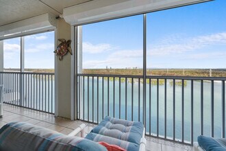 25901 Hickory Blvd in Bonita Springs, FL - Building Photo - Building Photo