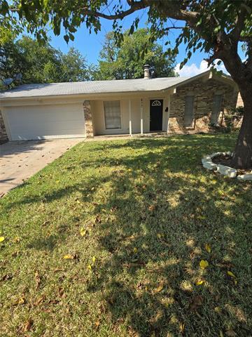 property at 877 Lexington Dr