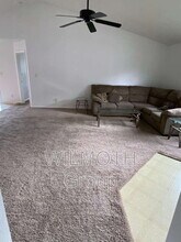 5251 Bluff View Dr in Indianapolis, IN - Foto de edificio - Building Photo