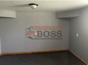 236 Harrison St in Gary, IN - Building Photo - Building Photo