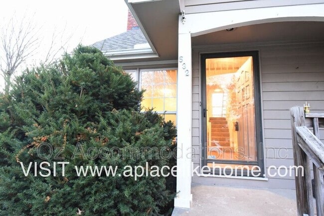 532 SE Hampton St in Lee's Summit, MO - Building Photo - Building Photo