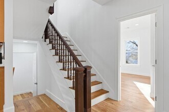 438 Talbot Ave, Unit 2 in Boston, MA - Foto de edificio - Building Photo