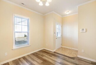 438 Caldwell Loop in Jacksonville, NC - Building Photo - Building Photo