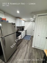 1853 N Humboldt Ave in Milwaukee, WI - Building Photo - Building Photo