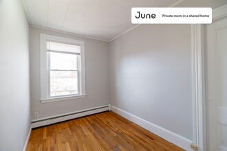 Private bedroom in 4 bed/1 bath Home in Boston, MA - Building Photo - Building Photo