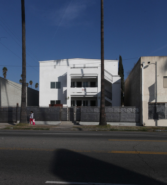 5161 W Sunset Blvd in Los Angeles, CA - Building Photo - Building Photo