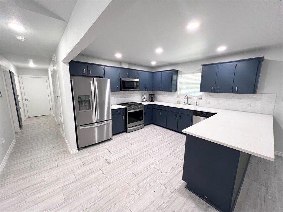 413 Laurel St in Bastrop, TX - Building Photo