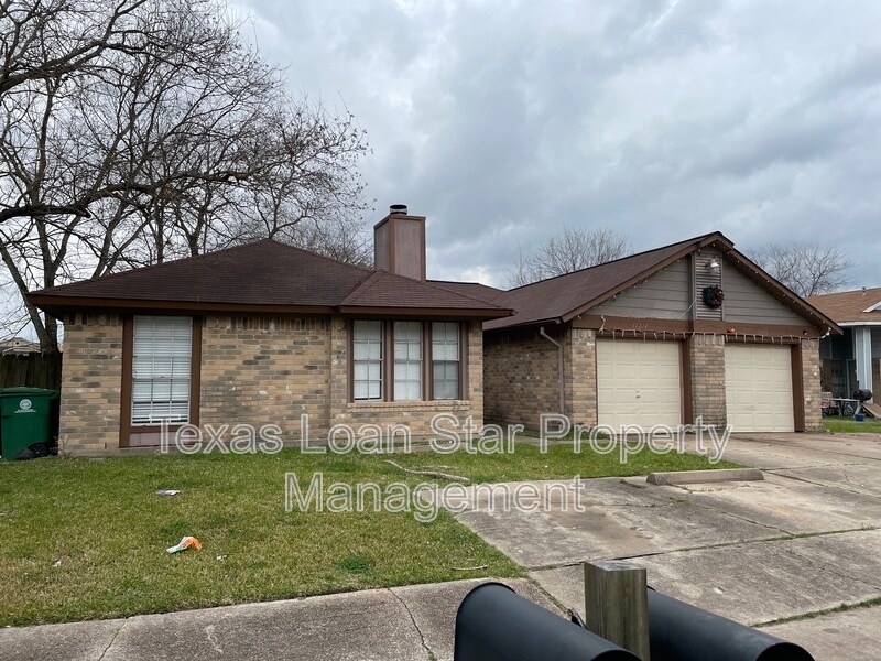 11214 Pender Ln in Stafford, TX - Building Photo