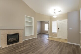 6802 W Remington Pl in Littleton, CO - Building Photo - Building Photo