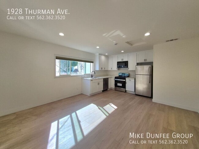 1928 Thurman Ave in Los Angeles, CA - Building Photo - Building Photo