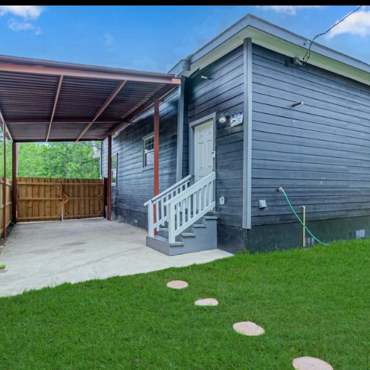 210 N San Jacinto St