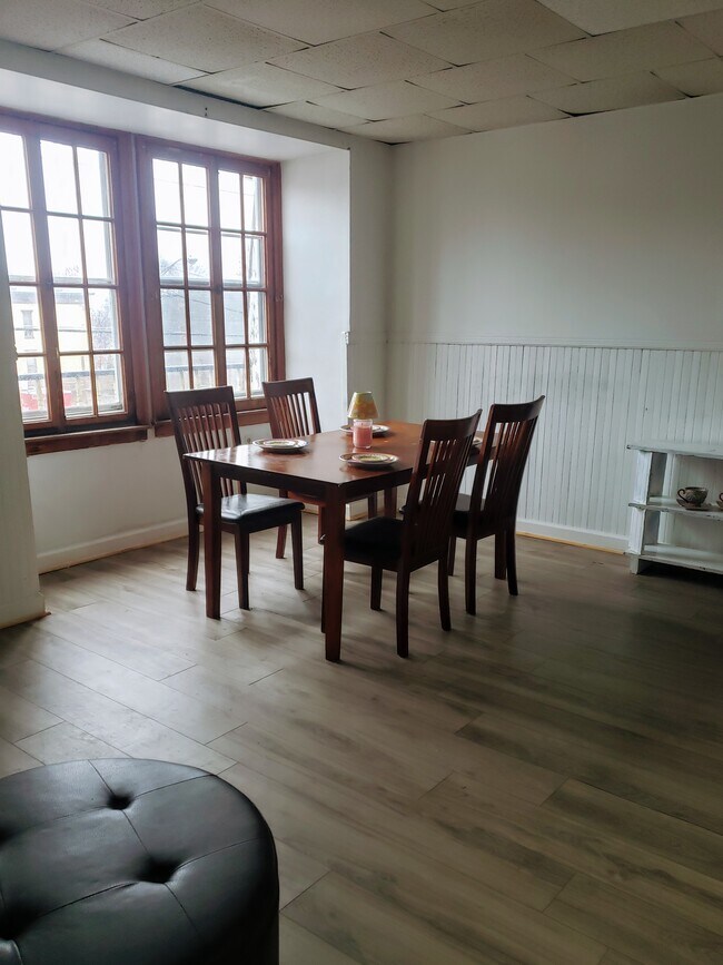 58 W Bridge St Rentals in Oswego, NY