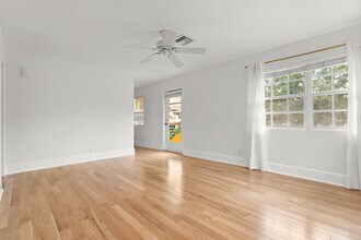 223 Park Ave in Palm Beach, FL - Building Photo - Building Photo