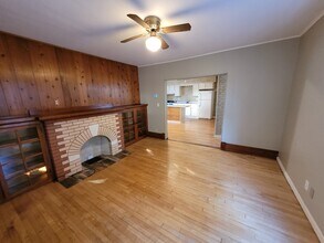 818 6th Ave, Unit 818 6th Ave in Antigo, WI - Building Photo - Building Photo