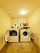 120 Beacon St, Unit 185-1 in Somerville, MA - Building Photo - Building Photo
