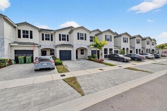 2662 SE 10th St in Homestead, FL - Building Photo - Building Photo