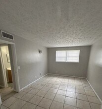 2862 W 1st St, Unit 4 in Jacksonville, FL - Building Photo - Building Photo