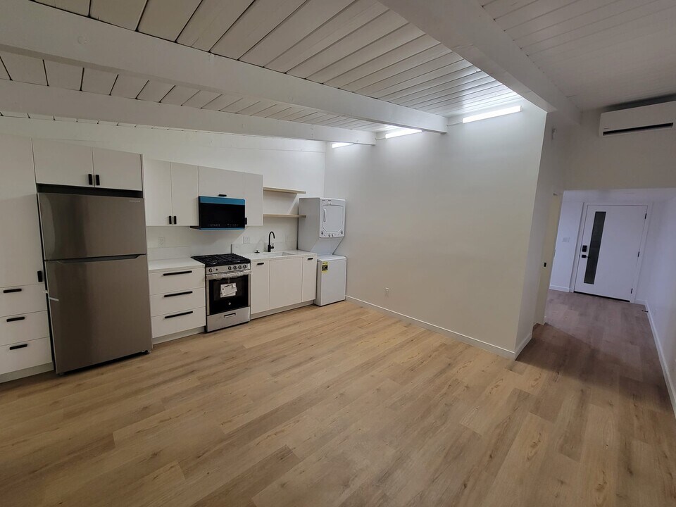 6606 Marcelle St in Paramount, CA - Building Photo