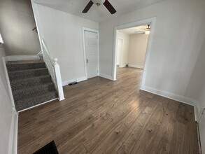 579 W 3rd St in Dubuque, IA - Building Photo - Building Photo