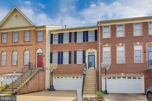 22514 Airmont Woods Terrace in Ashburn, VA - Building Photo