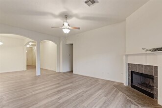 14002 Hillingdale Ln in Houston, TX - Building Photo - Building Photo