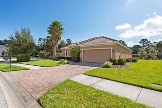 19640 Cobblestone Cir in Venice, FL - Building Photo - Building Photo