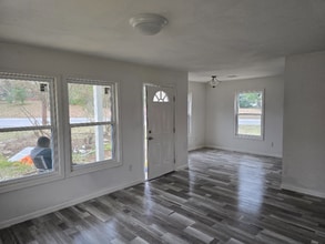 810 S Cooper Ave in Jonesboro, LA - Building Photo - Building Photo