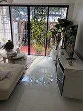 13198 SW 10th Terrace Dr in Miami, FL - Building Photo - Building Photo