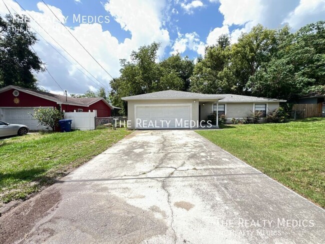 109 E Osceola St in Minneola, FL - Building Photo - Building Photo