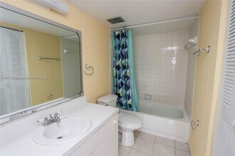 14923 SW 104th St-Unit -2-204 in Miami, FL - Building Photo - Building Photo